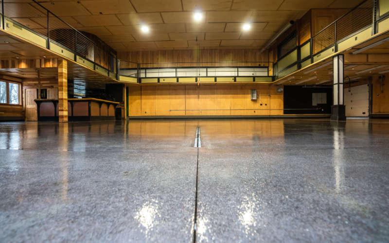 Commercial Garage Floor - Floors in a day