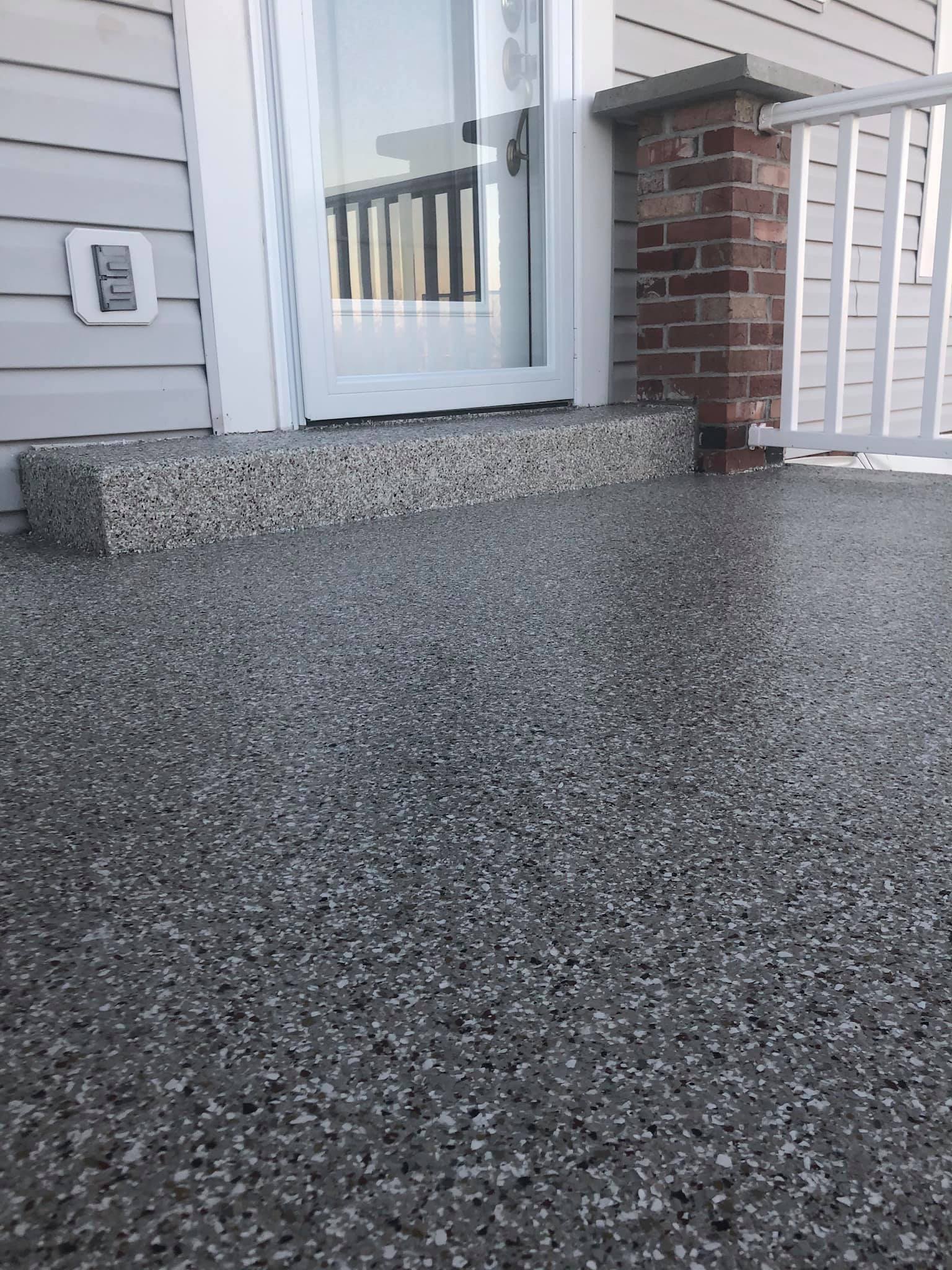 Gray Scrape Chips floor - Commercial garage Floors in a day